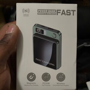 Magnetic Wireless Power Bank - Black